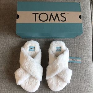 Toms Susie Slipper - New With Tags